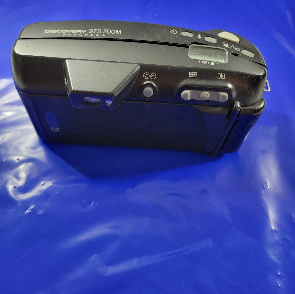 Fuji Discovery 1000 Zoom 35mm Camera -- ITEM #1442